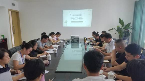 FEEF3863D6851753491DD382165F0EB8